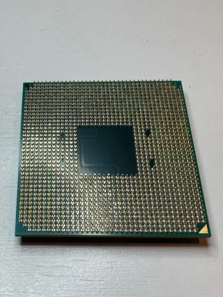 Procesador AMD Ryzen 3 2200G 3.5GHz