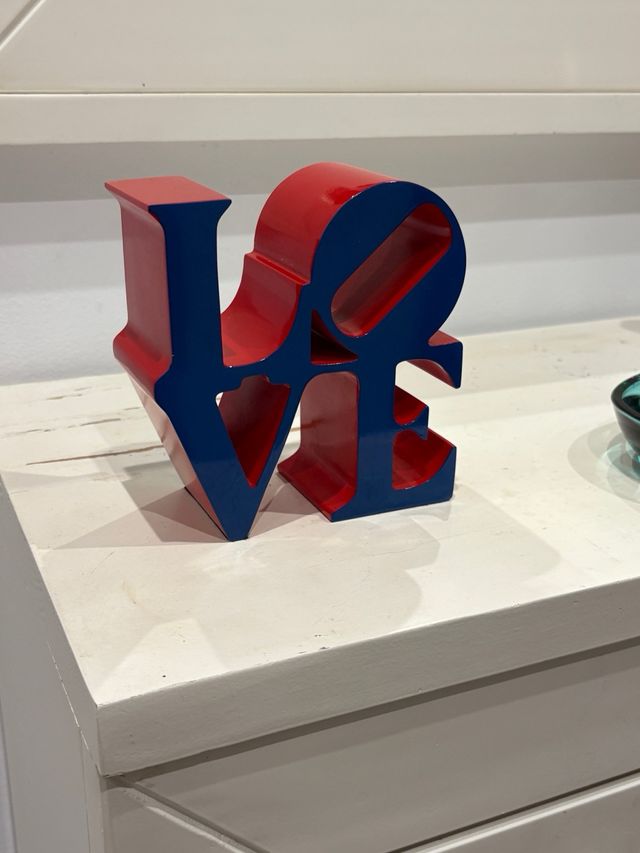Escultura LOVE Robert Indiana