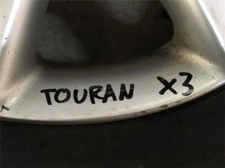 Llanta volkswagen touran 16