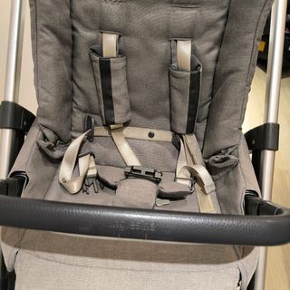 Silla de paseo Inglesina Aptica gris