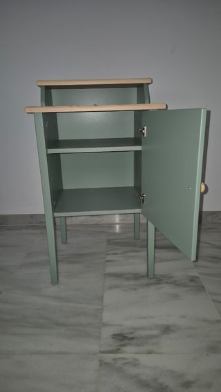 Mesita de noche madera IKEA