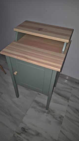 Mesita de noche madera IKEA