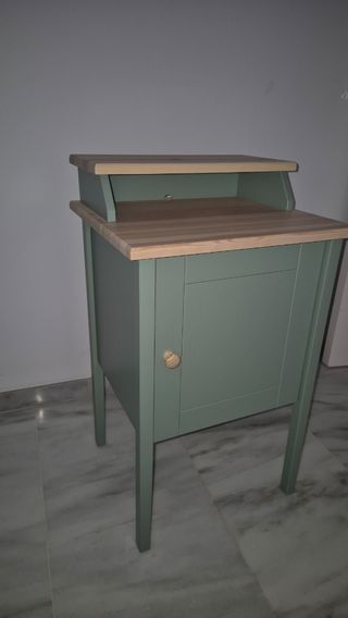Mesita de noche madera IKEA