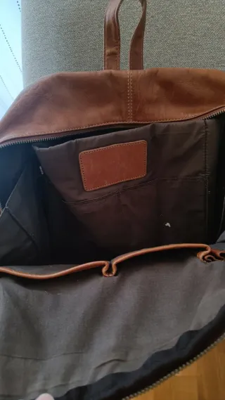 Mochila piel marron..