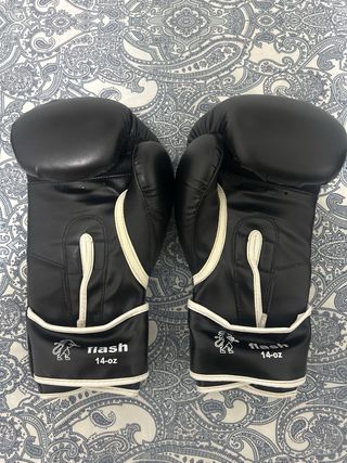 Guantes de boxeo Leone negros
