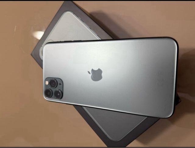 iPhone 11 Pro Max 64GB Verde mezzanotte