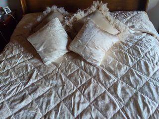 Colcha Zara Home Satén Beige 1.60