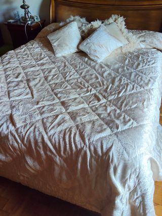 Colcha Zara Home Satén Beige 1.60