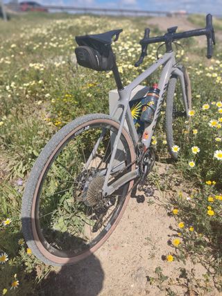 Bicicleta Gravel Carbono Canyon