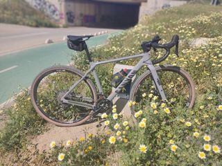 Bicicleta Gravel Carbono Canyon