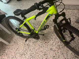 Bicicleta Rockrider color verde neón