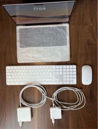 MacBook Pro 14" M3 8GB 512GB
Plata perfecto estado