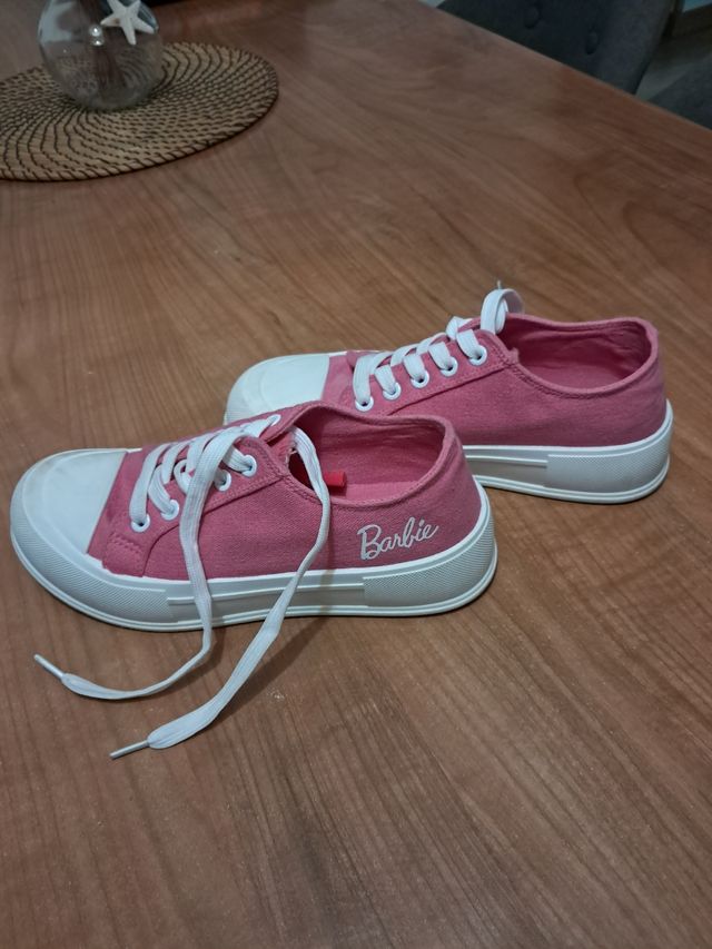 Zapatillas Barbie Rosas y Blancas