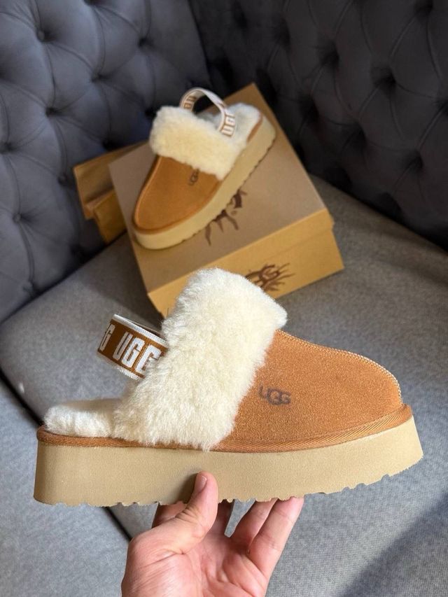 Zapatillas UGG dplataforma SOLO ALICANTE NO ENVÍOS
