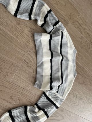 Jersey de rayas blanco, negro y gris