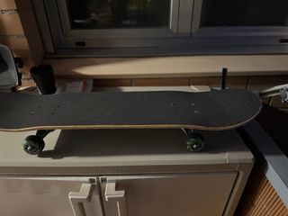 Skate para niño con diseño llamativo