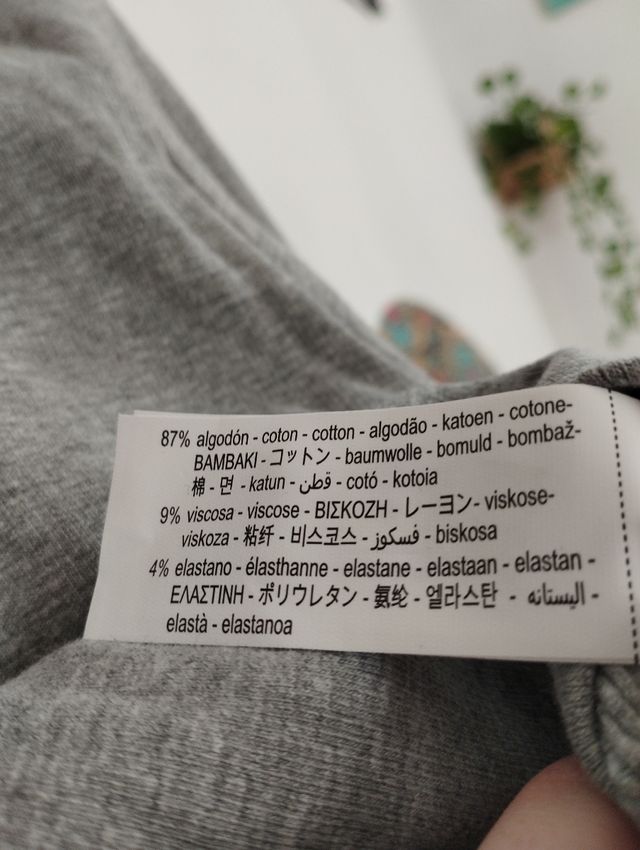 Camiseta Zara gris corta y manga larga