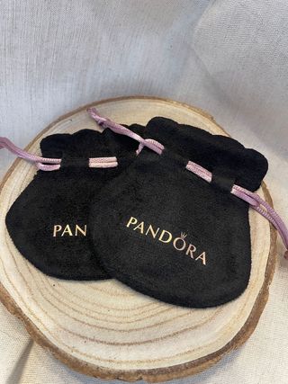 ✨ Charm Simbolo Pandora