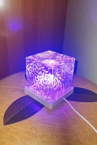 Lampada cubica design effetto ghiaccio