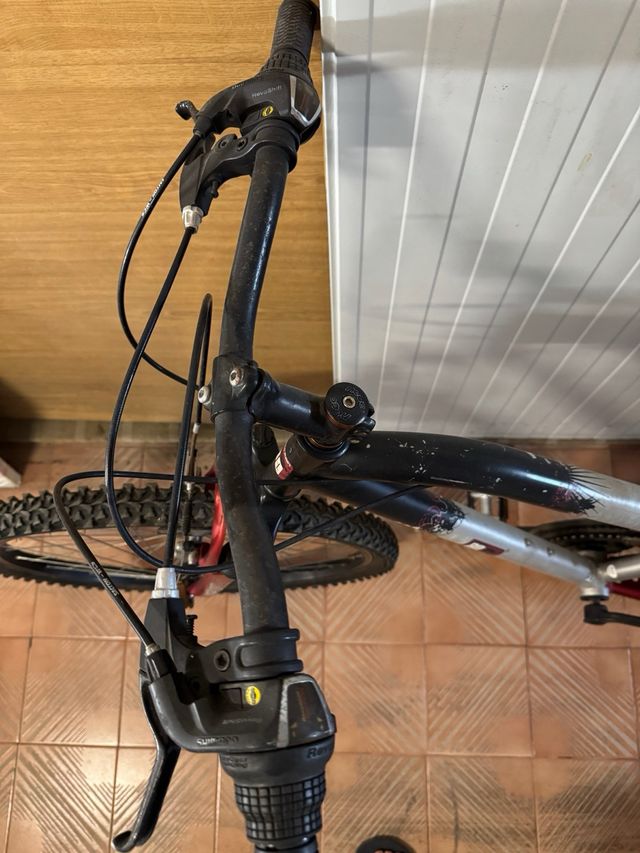 Bicicleta MTB Decathlon Aluminio