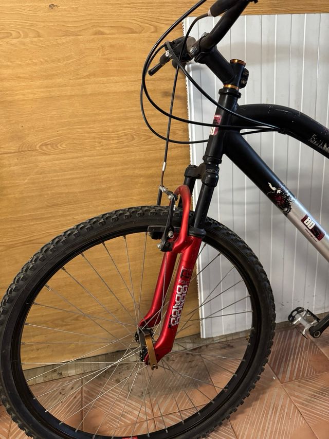 Bicicleta MTB Decathlon Aluminio