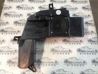 Subwoofer audi a4 b7 avant 8e9035382d