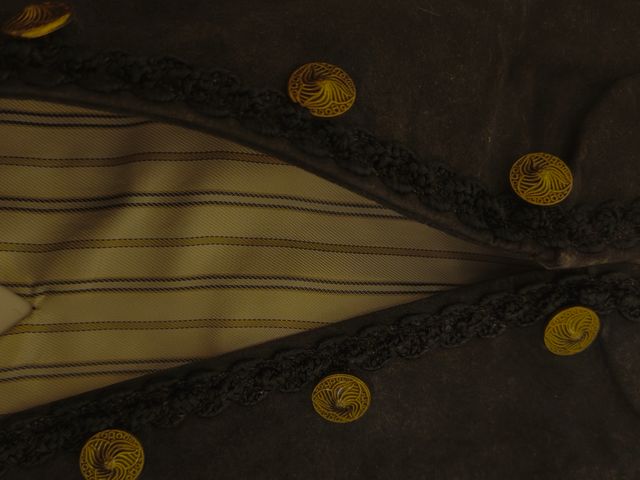 Chaleco Baturro Niño Beige y Negro Largo 45 x 40