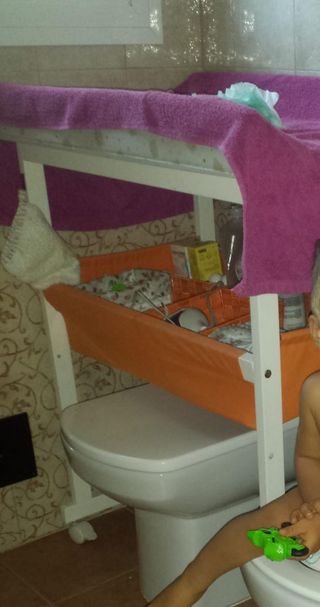 Bañera cambiador de madera para bebé