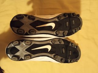 Zapatillas Nike Futbol Blancas y Negras