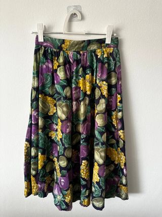 Falda midi vintage de Cacharel con estampado flora