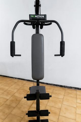 Máquina de gimnasio BH Fitness Proaction