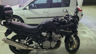 Moto bandit suzuki gsf 600
