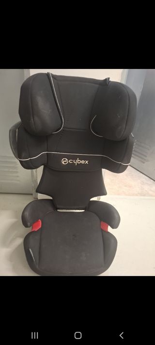 Silla de coche para bebé marca Cybex