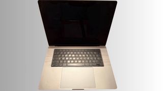 MacBook Pro 16 M1 Late 2021 16 GB RAM