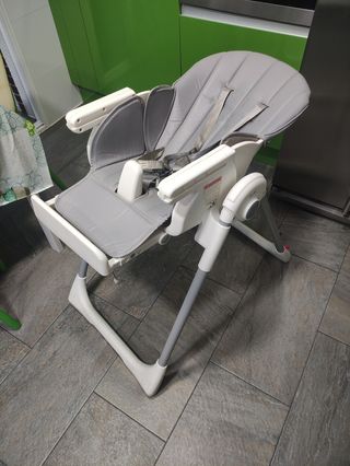 Trona para bebé gris
