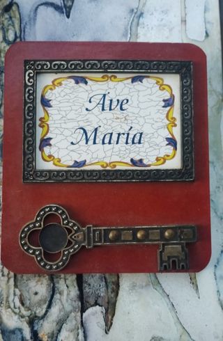 Colgador de llaves Ave María