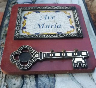 Colgador de llaves Ave María