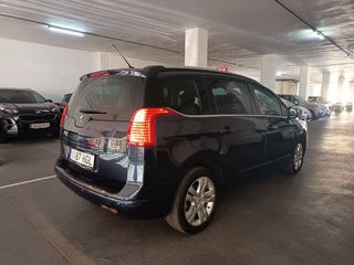 Peugeot 5008 2012
