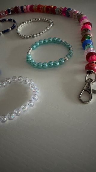 Braccialetti bigiotteria assortiti