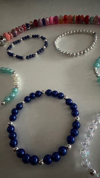 Braccialetti bigiotteria assortiti