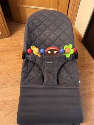 Hamaca Babybjorn con juguete
