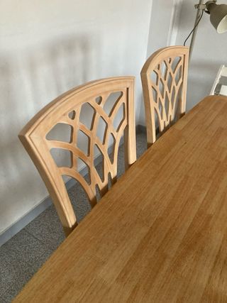 2 sillas madera maciza diseño único