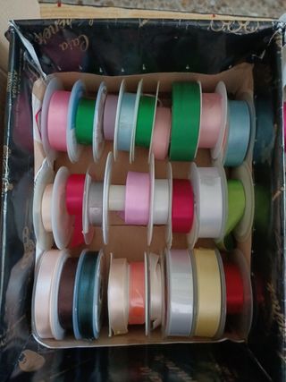 Lote  piezas cintas de raso varios tamaños y color