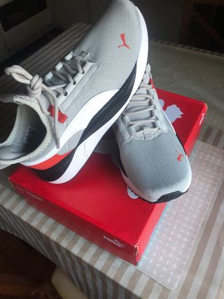 Zapatillas Puma Talla 37.5 Gris/Rojo