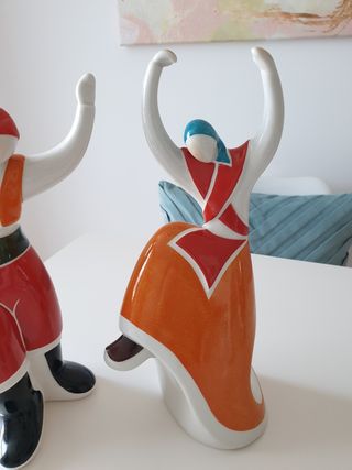 Pareja de figuras de Galos