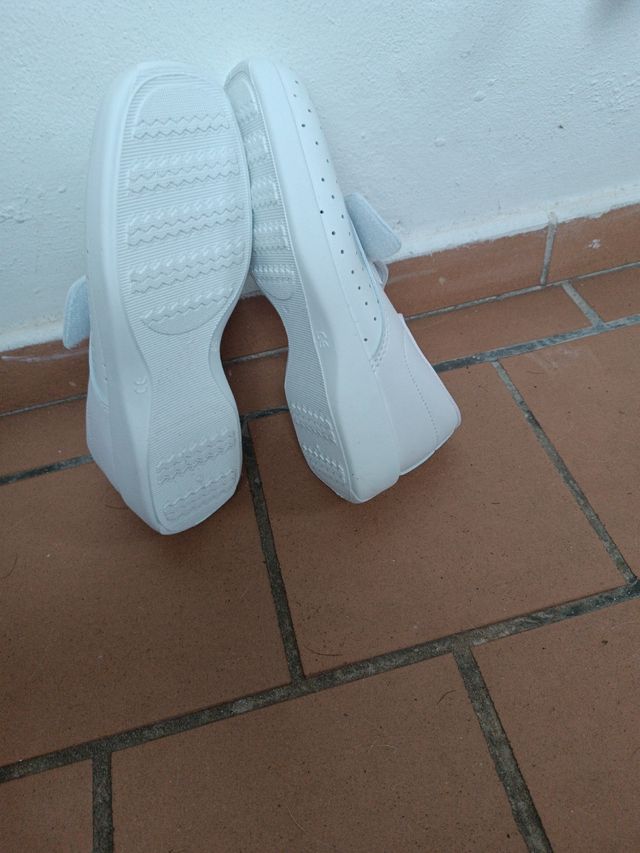 Zapatos Profesionales Blancos Antifúngicos