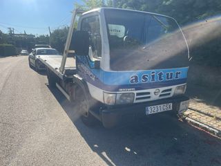Nissan Cabstar 2004