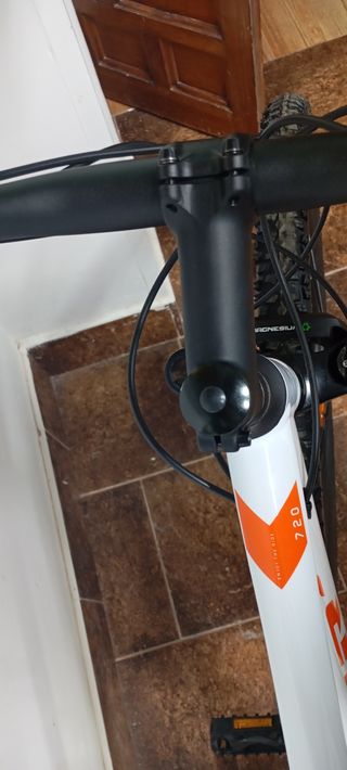 Bicicleta CONOR 720 año 2025