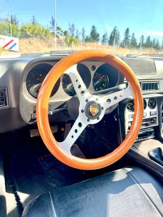 Porsche 944 1984