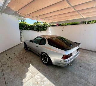 Porsche 944 1984